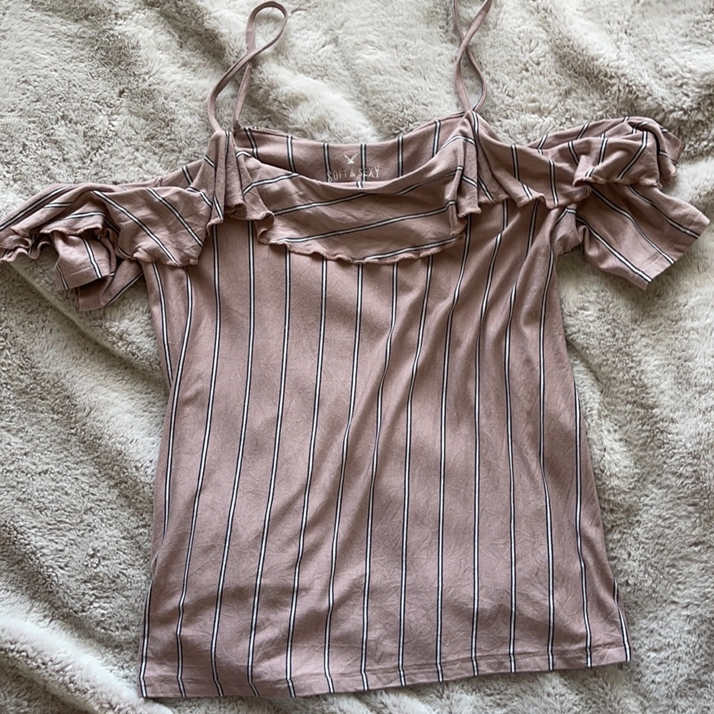 Off the shoulder with ruffle top